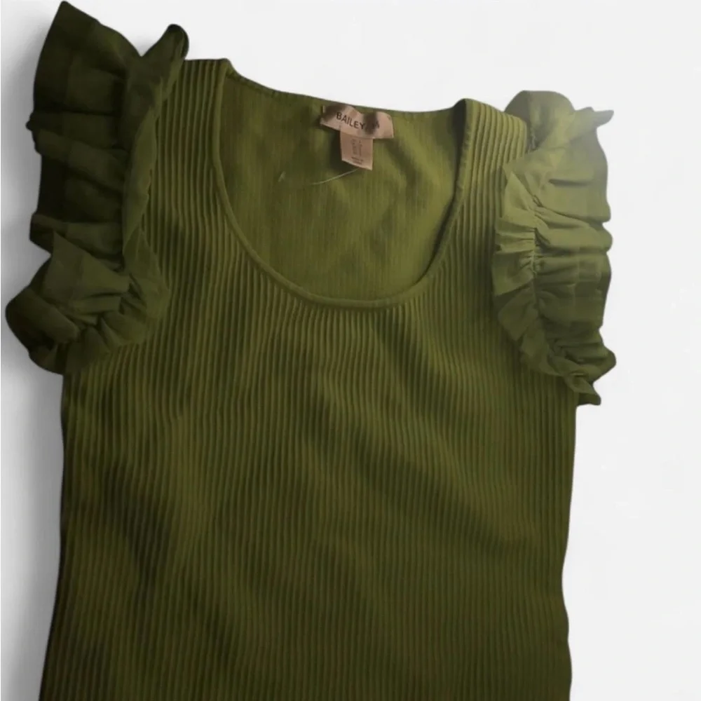 Green Ribbed Ruffled Blouse - Picture 1 of 2